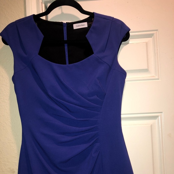 Dress - Picture 2 of 4